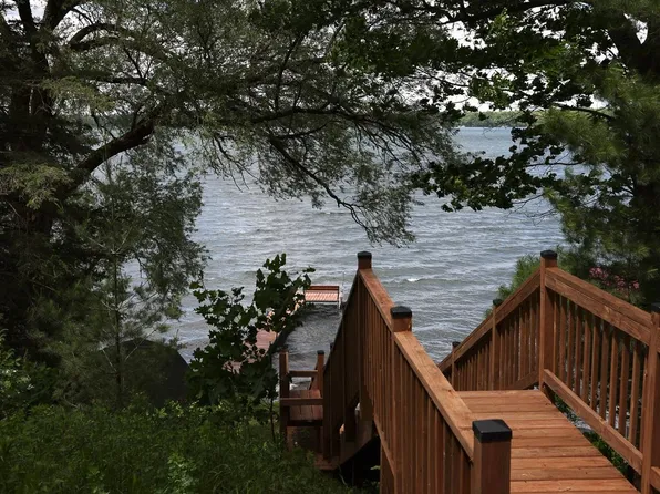 2399 Goldfinch Ln, Lac Du Flambeau, WI 54538