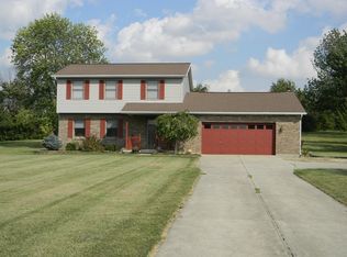 2666 Heather Downs Dr, Springfield, OH 45502