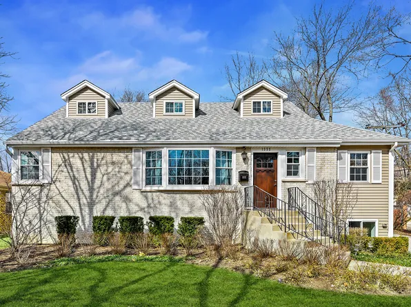 1332 Greenwood Ave, Deerfield, IL 60015