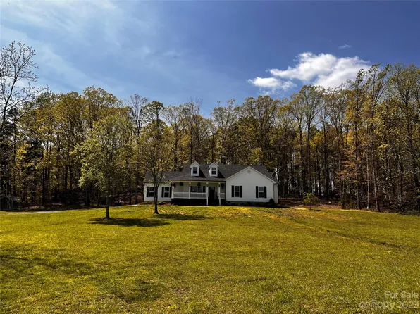 593 Hilltop Rd, Oakboro, NC 28129