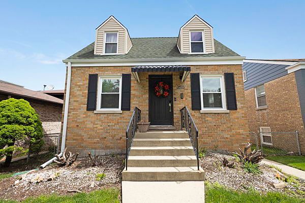 1st image of 2623 Rhodes Ave