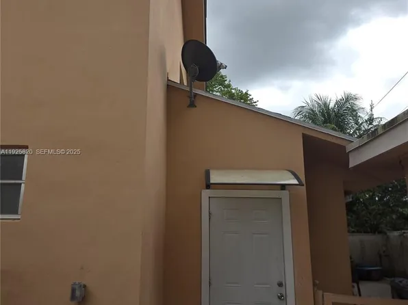 250 NW 63rd Ct #2B, Miami, FL 33126