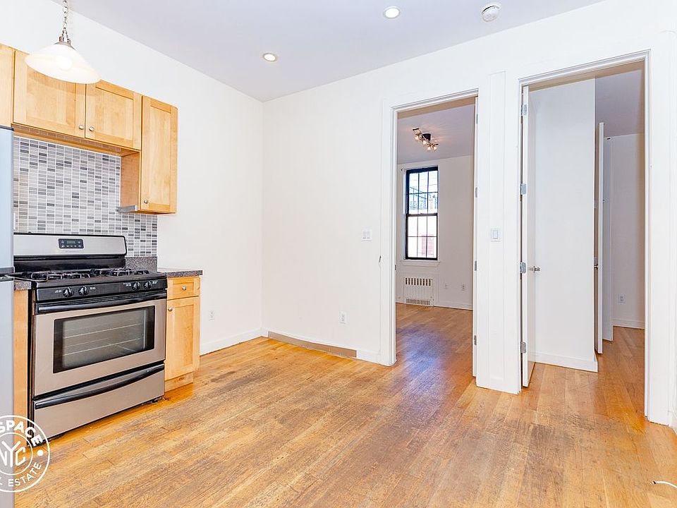 1st image of 90 Wilson Ave #22