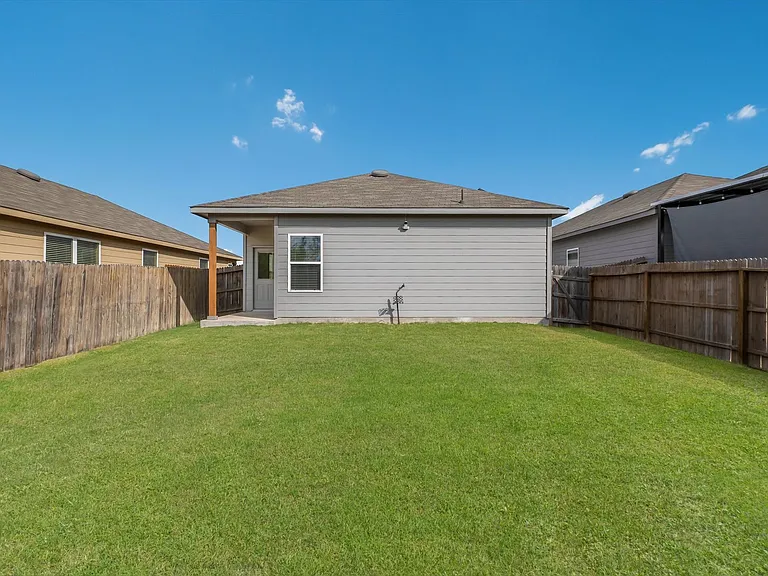 3023 Laguna Clfs — Photo 28