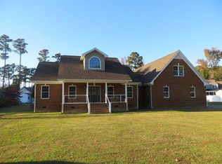 20 Stuart Cir, Weldon, NC 27890