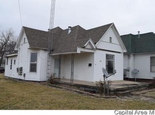215 W Cherry St, Winchester, IL 62694