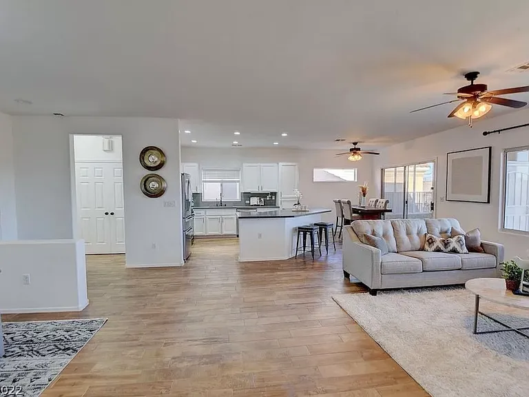 2578 Hayesville Ave — Photo 3