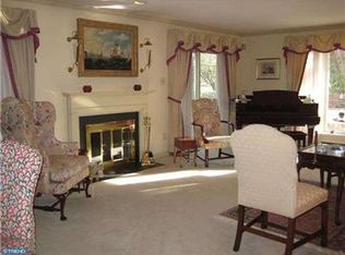 4 Bugle Ln, Blue Bell, PA 19422