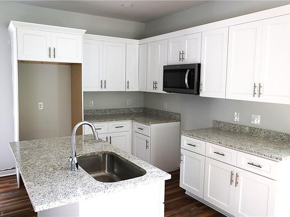 4th image of 2519 Harley Dr