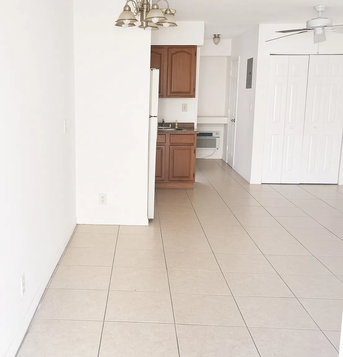 978 Pompano — Photo 3