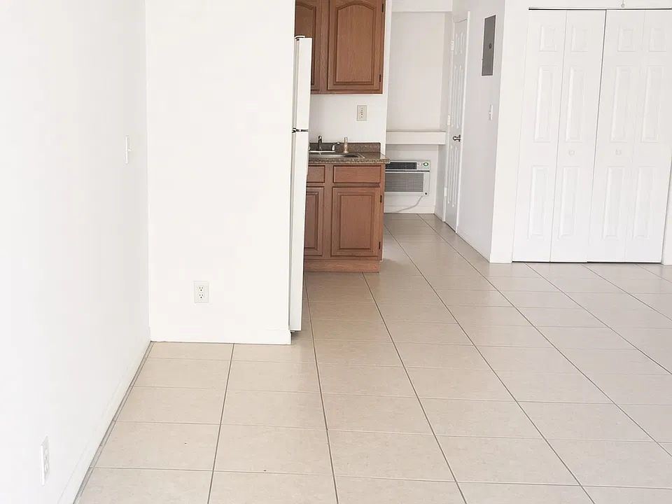 Studio - Unit #20