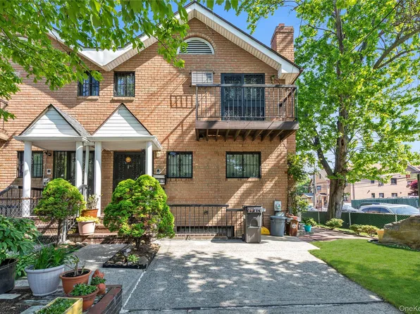 136-49 58th Avenue, Flushing, NY 11355