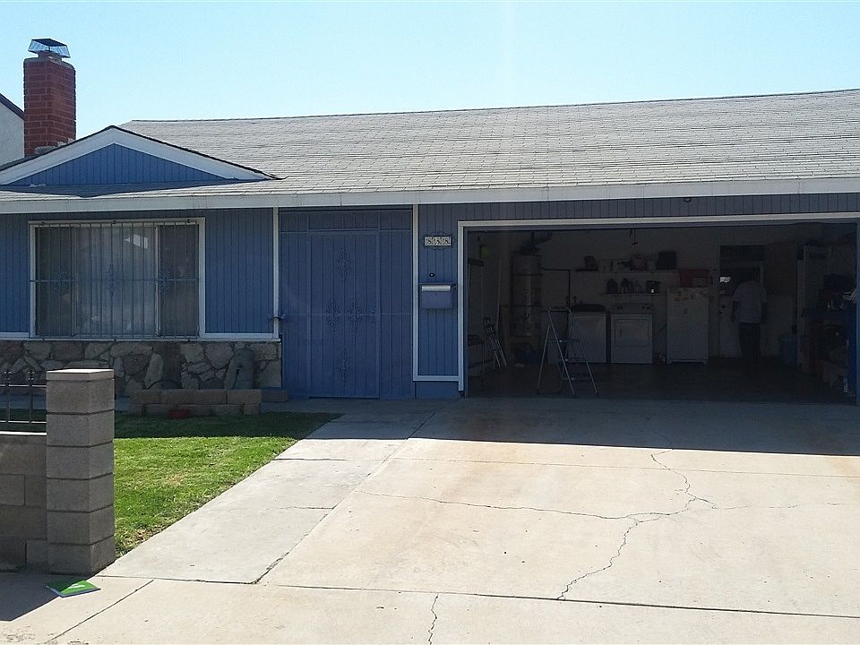 1st image of 888 Saugerties Ave