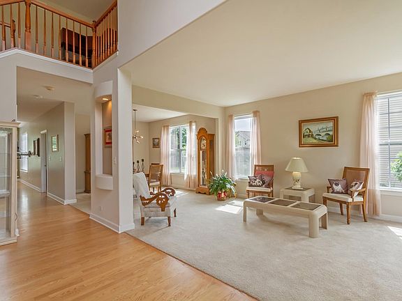 3rd image of 1927 Primrose Ct