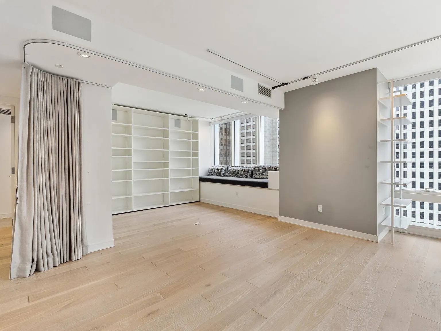 2 bed, 1136 sqft, $8,500 — Photo 4