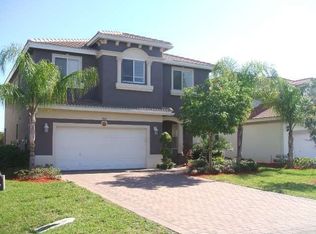 9907 Springlake Cir, Estero, FL 33928