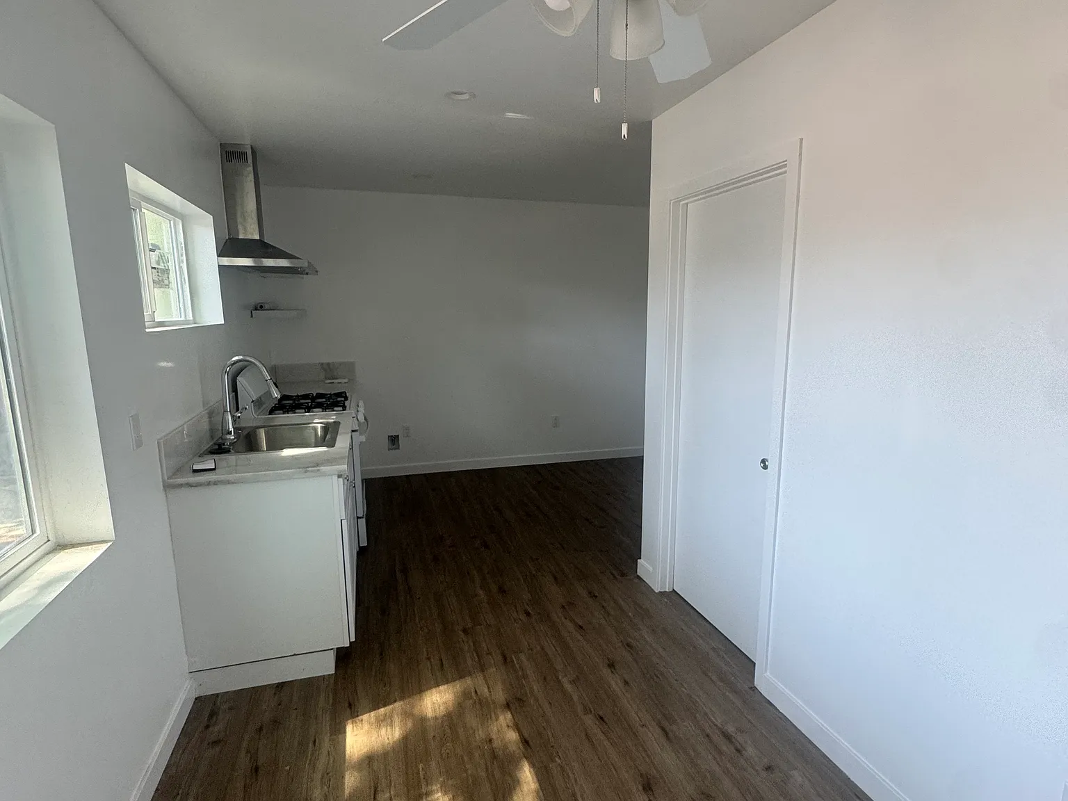 1 bed, 525 sqft, $2,095 — Photo 2