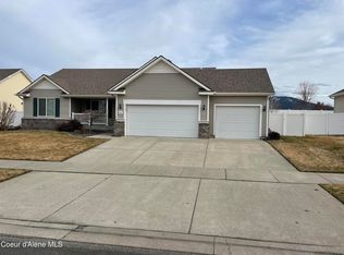 8154 N Salmonberry Loop, Hayden Lake, ID 83835