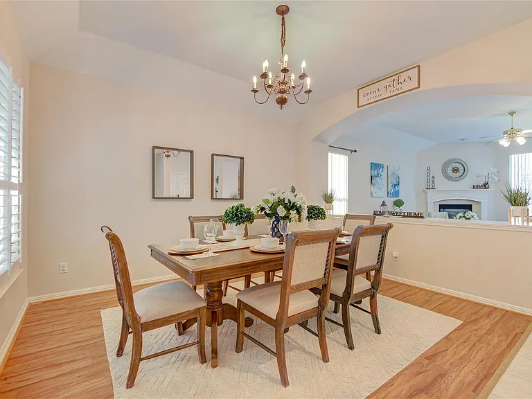 22514 Jutewood Ln — Photo 9