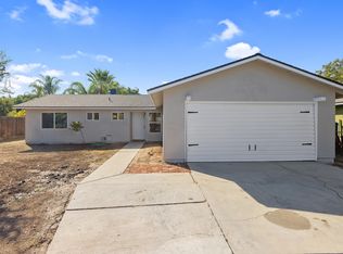 12495 Risley Ave, Orosi, CA 93647