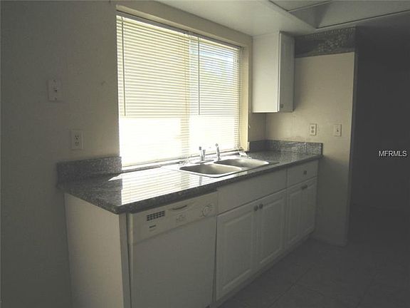 4th image of 5064 Rock Glen Turn