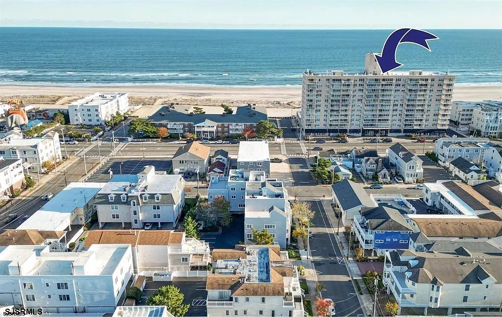 2 bed, 1.5 bath, 1020 sqft, $2,000 — Photo 1