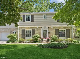 2043 Ewing Ave, Evanston, IL 60201