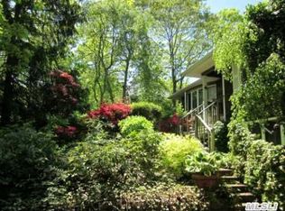 9 Ardmore Ct, Hampton Bays, NY 11946