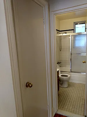 Rented by REALTY QUEST NEW YORK INC | media 15