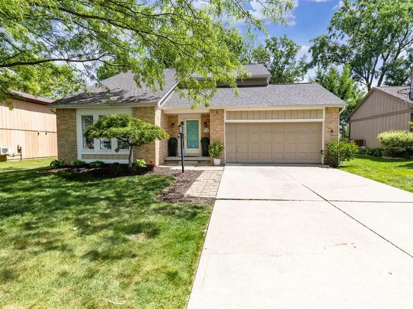 3308 Woods Mill Dr, Hilliard, OH 43026