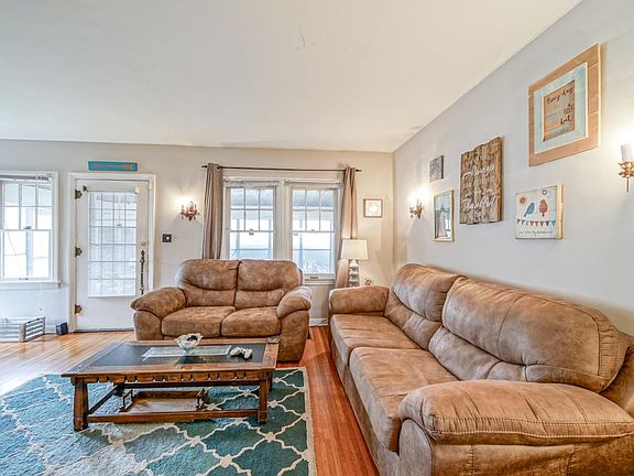 5th image of 5665 N College Ave