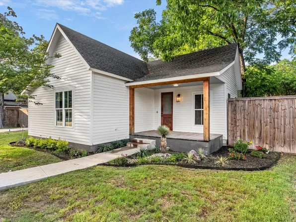 809 E Marvin Ave, Waxahachie, TX 75165