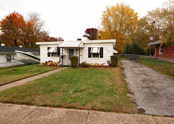 2nd image of 433 Bethune Dr