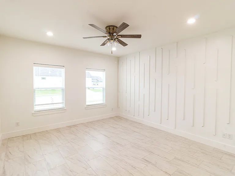 536 Highview Ct — Photo 20