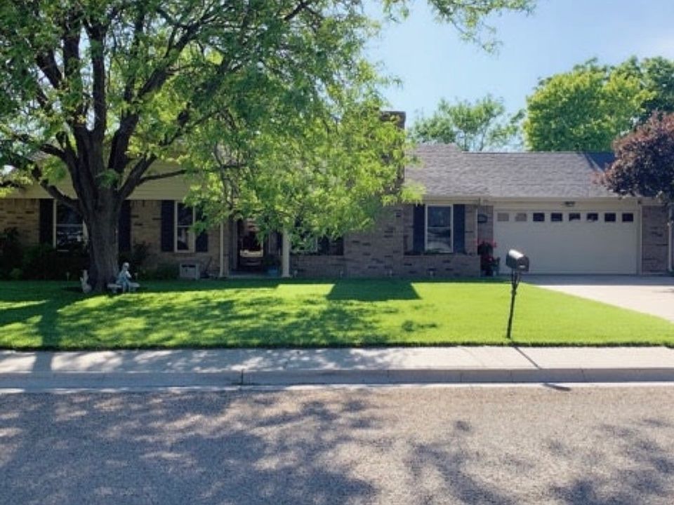 1st image of 1204 Bennett Dr