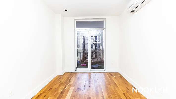 Rented by Nooklyn NYC LLC | media 17