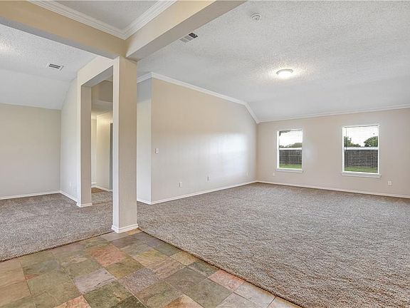 5th image of 845 Fairview Dr