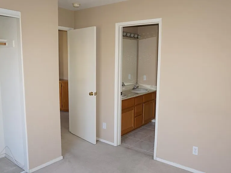 4849 Mangrove Dr — Photo 18