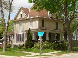 201 N Illinois St, Charles City, IA 50616