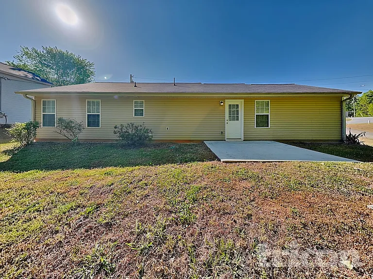 73 Seagrave Ct — Photo 16