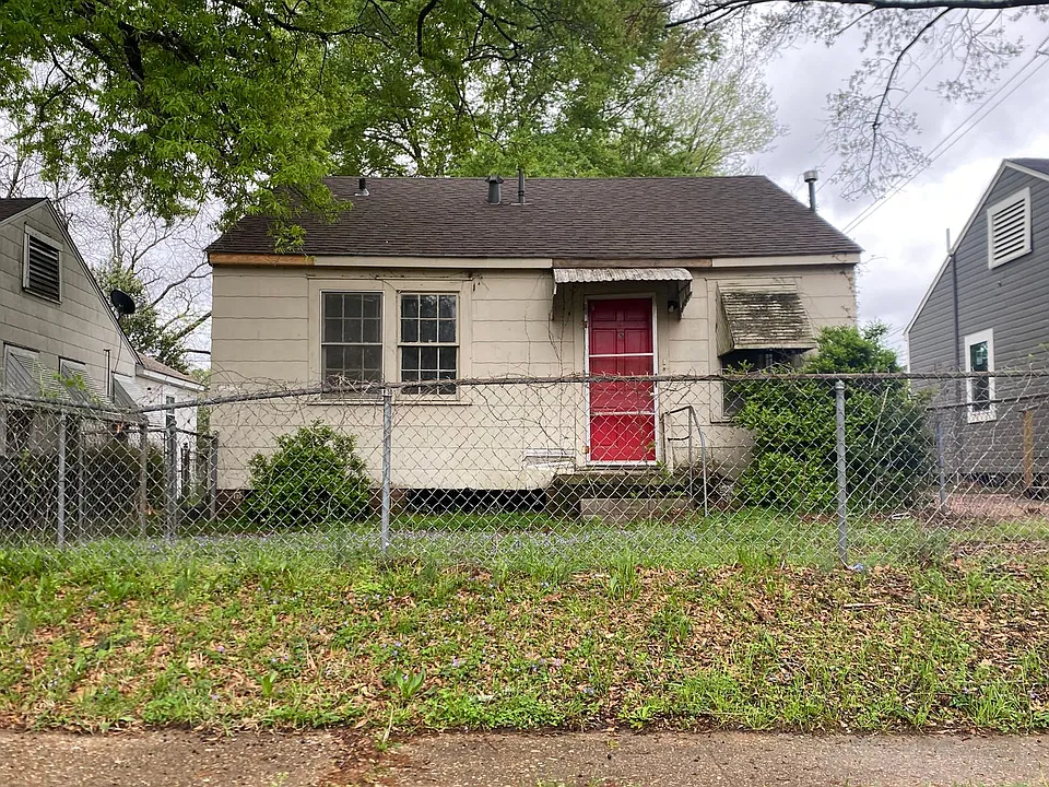 1551 Summers St