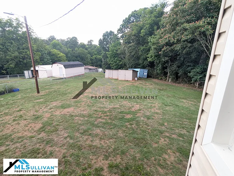 641 Cornelius St — Photo 8