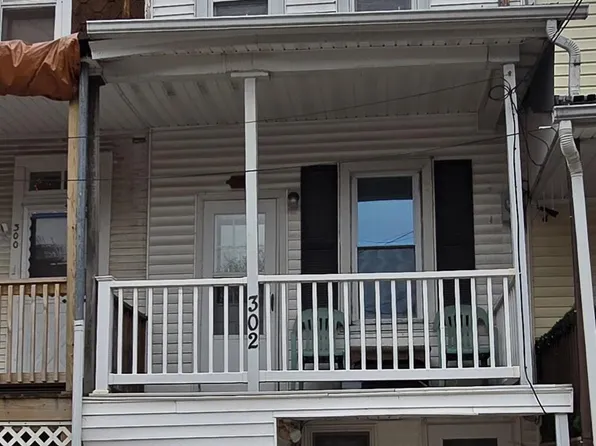 302 N Maple St, Mount Carmel, PA 17851