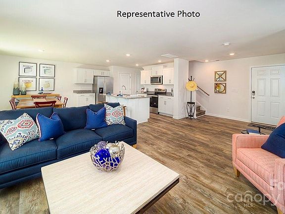 5th image of 12043 Zazu Way