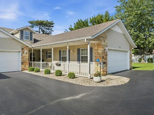 2267 Whispering Oaks Ct, Highland, IN 46322