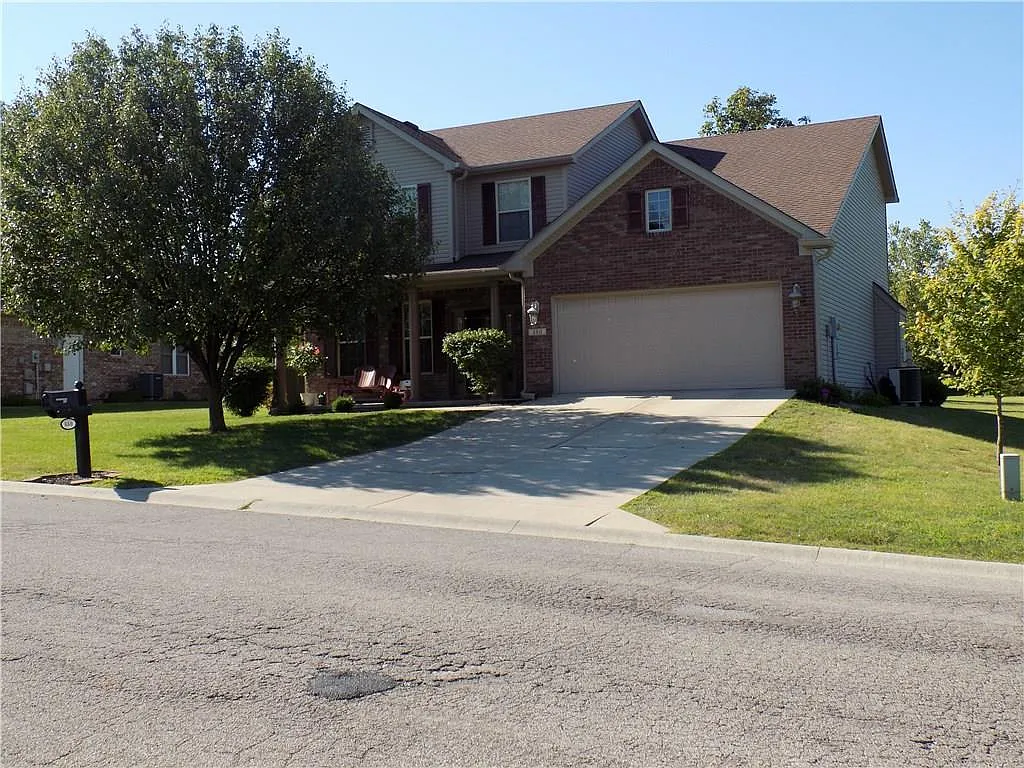 880 Deer Field Dr photo 1