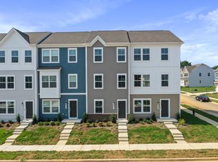 331 Sandy Bottom Cir, Ranson, WV 25438