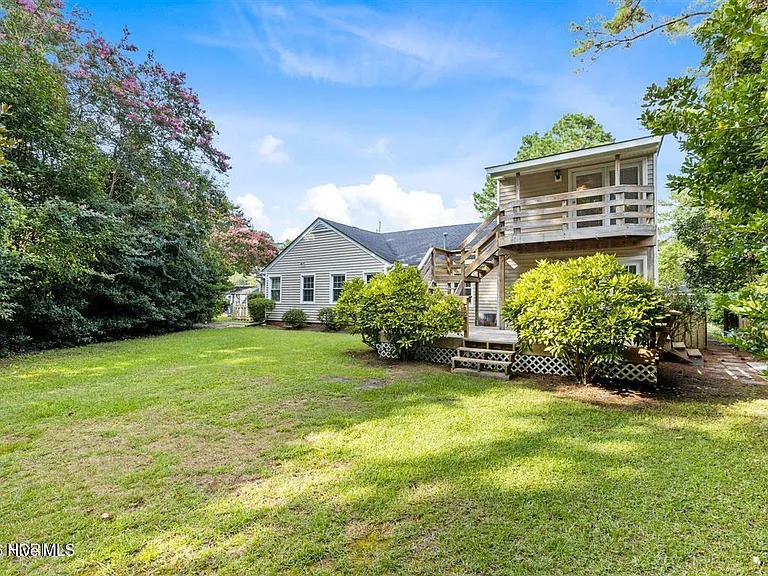 1104 N Overlook Dr — Photo 13