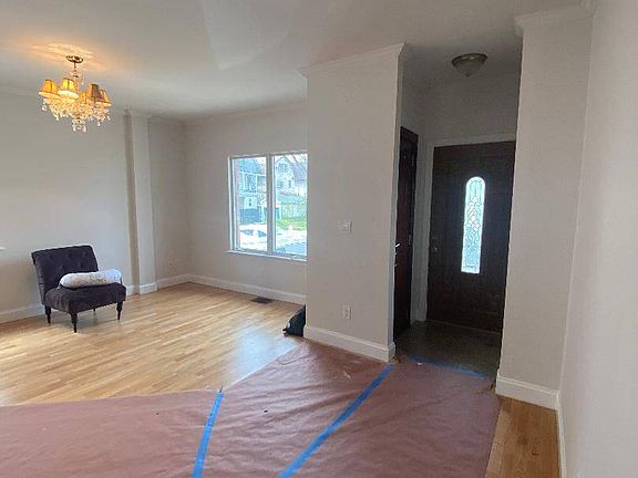 2nd image of 3752 Neptune Ave #Cc