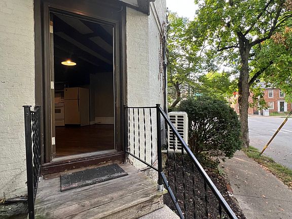 2nd image of 262 N Broadway APT 1E
